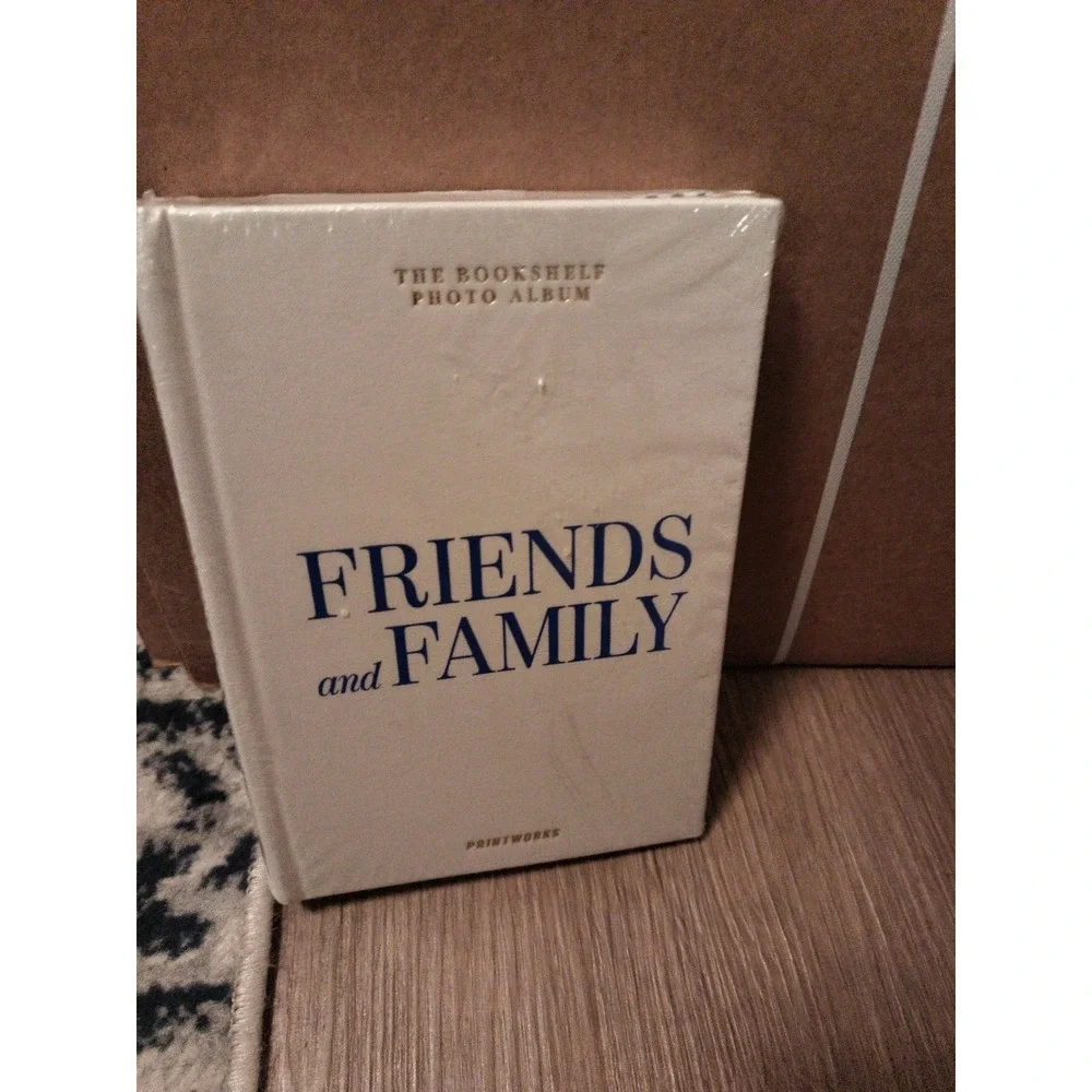 Friends And Family Photo Album - Brand New Sealed 150 Pages 11x15 Cm Photos